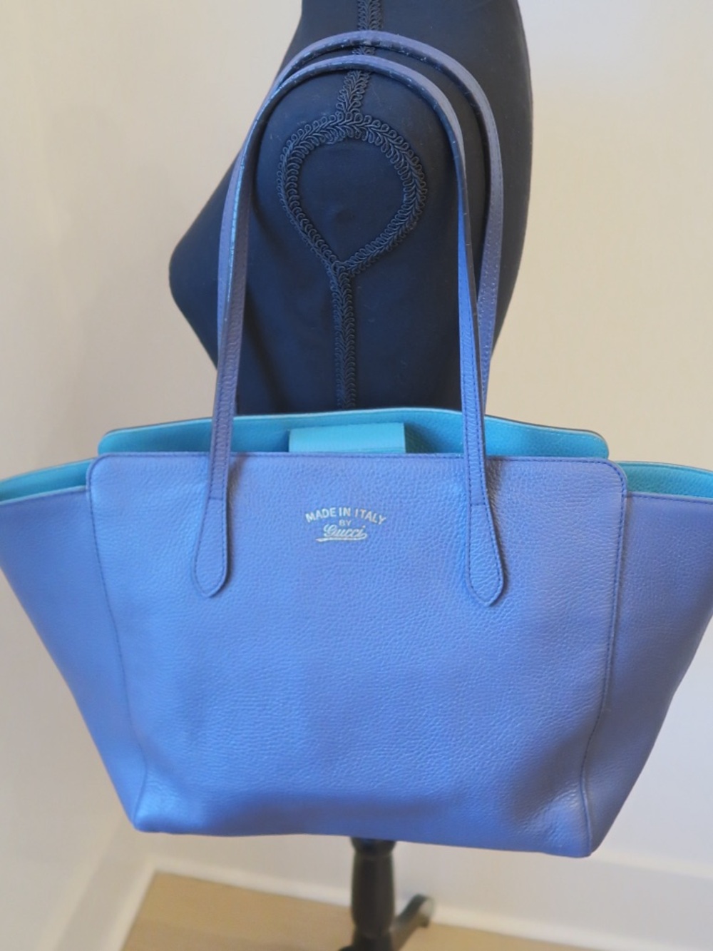 Gucci Leather Tote with Contrast Interior Trim